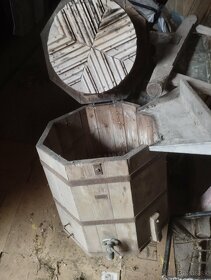 Stará ručná drevená pračka - 2