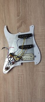 Pickguard strat - 2