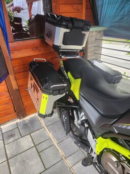 Qjmotor svt650x - 2