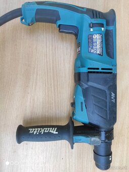 Makita kombinované kladivo - 2