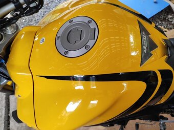 Yamaha fz1 - 2
