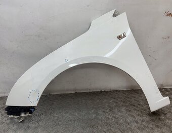 Chevrolet cruze 2009- ľavý a pravý blatník Cena za ks - 2