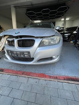 Rozpredam Bmw E91 lift 320d N47 130kw bixenon - 2