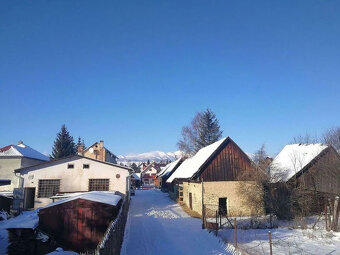 Predaj pozemku, 210m2, centrum obce Východná, krásne výhľady - 2