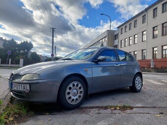 Alfa romeo 147 - 2