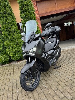 XMAX 300 TECH MAX - 2