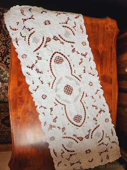 Skvost - nádherná bielučká rischelieu štóla 40x100 - 2