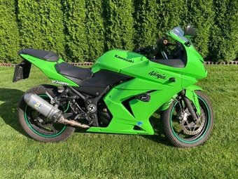 Kawasaki Ninja 250r - 2