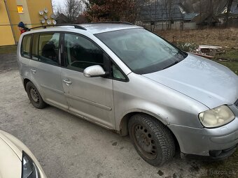 Volkswagen Touran 2.0 Tdi - 2