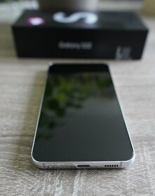 Samsung Galaxy S22 128GB Phantom White - 2