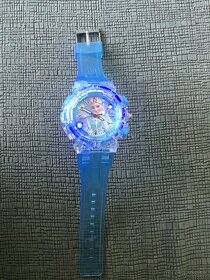 Nové modré svietiace hodinky Frozen Elsa s batériou - 2