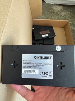 Predam switch Intellinet PoE-Powered 5-Port Gigabit - 2