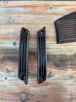 Predám tieto hnedé veci do interiéru golf mk2 , Jetta mk2 - 2