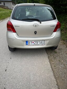Toyota yaris - 2