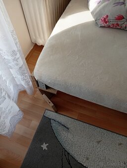 Darujem manželsku postel - 2