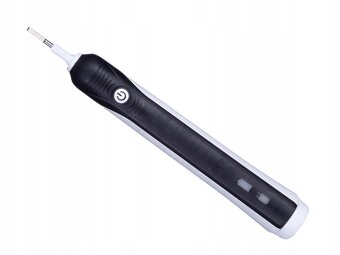 Predám rukoväť na elektrickú zubnú kefku Oral-B PRO 790 - 2