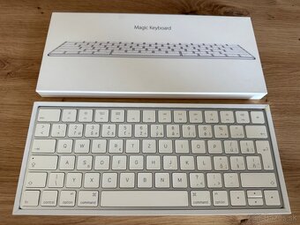 Predám klávesnicu Apple Magic Keyboard - 2