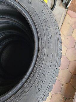 215/60r17C Nokian TYRES - 2