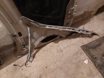 ľavý blatník Superb II - 2