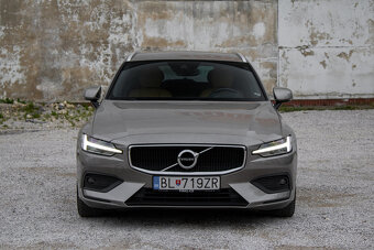 Volvo V60 D3 Momentum 110 kW A/T - 2
