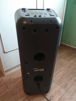 SHARP PRENOSNý REPRODUKTOR NA ND - 2