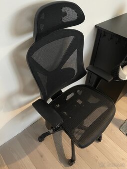 Kancelarska stolička - 2