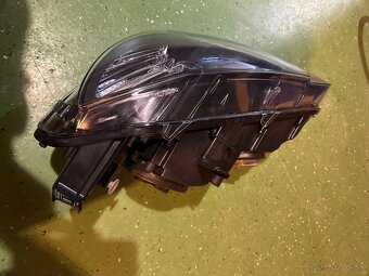 BMW X5 E70 Predne lave svetlo - 2