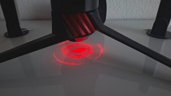 ASUS ROG Strix XG32VQR - 2