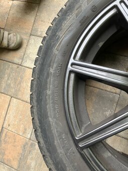 Predam disky R18 so zimnymi pneu 235/55 plus prislusenstvo - 2