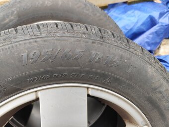 Zimne pneumatiky 195/65 R15 - 2