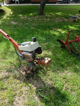 Jednonapravovy traktor agzat tera - 2