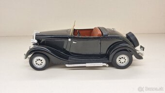 1:18 - 1:19 FORD V8 ROADSTER - 2