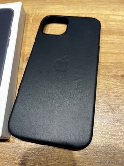 Kožený kryt na iPhone 13 - 2