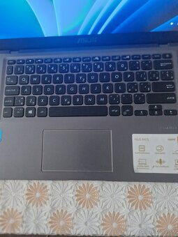 Predám notebook Asus x415 - 2