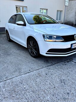 Volkswagen Jetta 2017 Facelift - 2