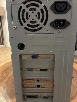 Retro PC / Pentium 166 MMX / 64 MB RAM / 3 GB HDD /  DVD - 2