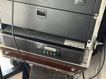 UPS Rôzne druhý - 2