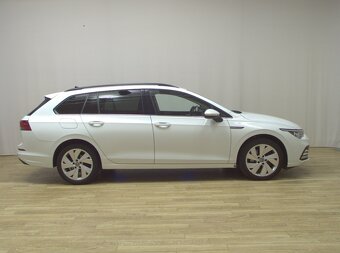 Volkswagen Golf 8 Variant Style 2.0TDI 110kW 2022 DSG LED - 2