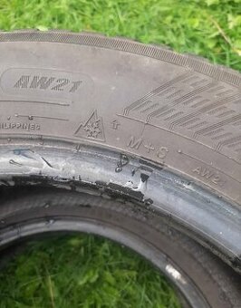 Predám zimné pneu 195/55 R15 - 2