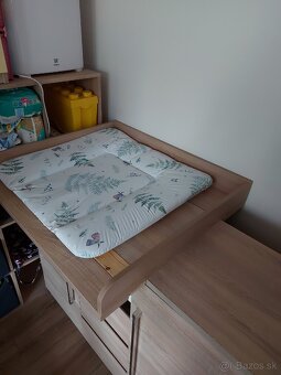 Prebaľovací pult na komodu - 2