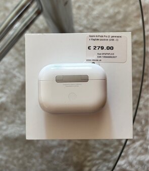 AirPods Pro 2 (MagSafe + USB-C) - 2