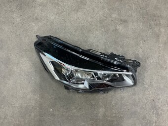 Peugeot 508 facelit - pravé světlo. - 2