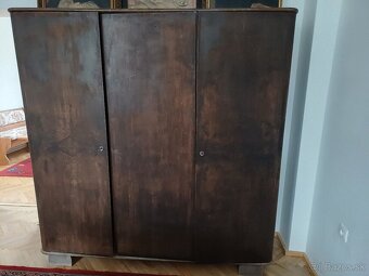 Skrine a nočné stolíky - 2