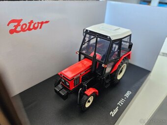 Kovový model traktor ZETOR 7211 UH 1:32 - 2