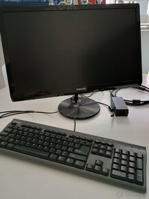 Predám stolový PC s monitorom - 2