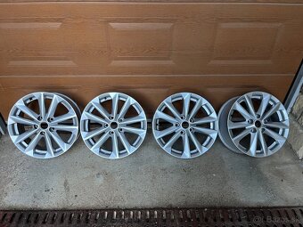 17" hliníkové disky Nissan - 2