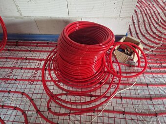 134m Rehau Rautherm S polyetylénová rúrka PE-Xa 17x2mm - 2