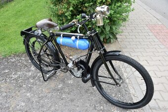 Hezký řemenáč z roku 1929 - 2