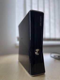 XBOX 360 Slim - 250GB - 2