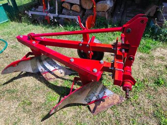 Predám nastaviteľný pluh dvoják Wirax za malotraktor - 2
